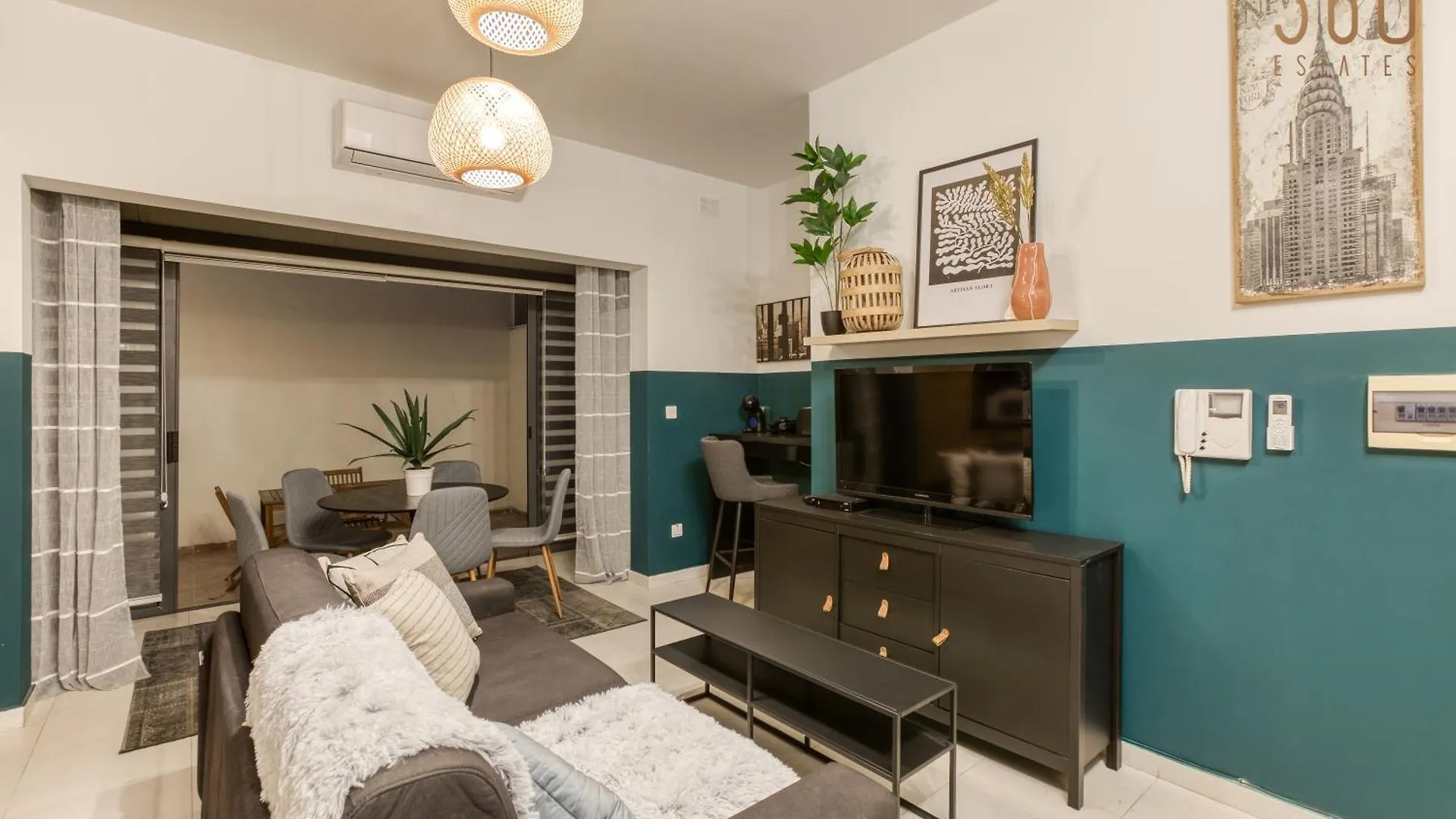 Stylish & Spacious Apt In The Heart Of Paceville By 360 Estates St. Julian's